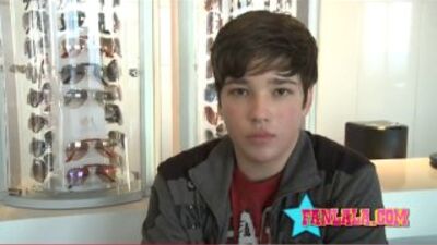 Is Nathan Kress Single?Нейтан Кресс о девушке его мечты