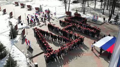 Молодёжь Республики Марий Эл спела народную песню «Катюша» к 8-летию провозглашения суверенного Государства - ДНР