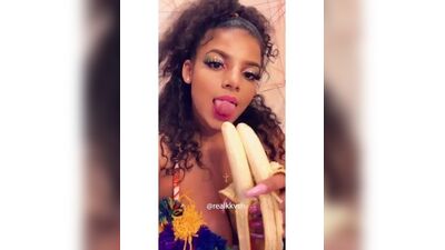Ig bimbos, 2019.09.28i двойной банан с длинным языком