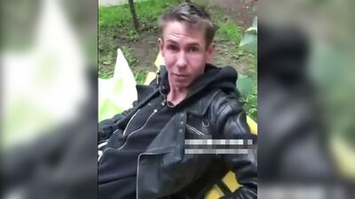 Женские трусы в кармане не повод для ревности, а нога повод (хорошее настроение, Панин и нога, улица, женские трусики, лавка)