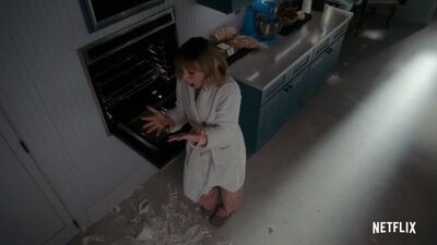 Женщина в доме напротив девушки в окне / The Woman in the House Across the Street from the Girl in the Window Тизер сериала