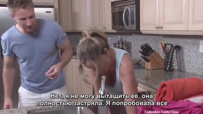 Трахнул мать - milf son mom Incest оргазм русские субтитры с переводом, mother, порно с русскими субтитрами, pornoson