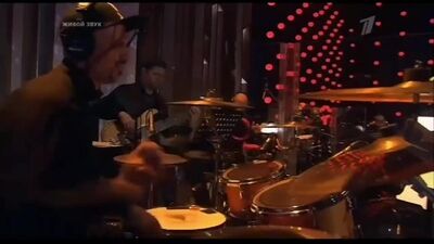 Е.Ваенга "Золотые купола". Фрагмент передачи "Три аккорда" 4.06.2021г