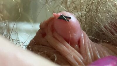Что, блядь, скрывается в этих густых зарослях?
