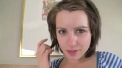 Сняв трусики, матильда намокла от предвкушения