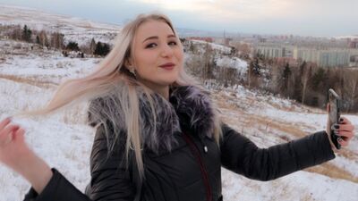 Согрела член ротиком, глубоко в горлышко