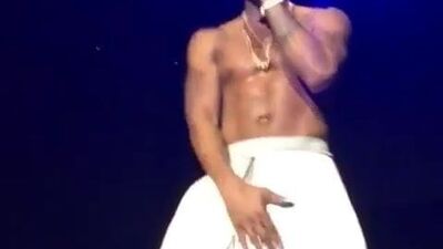 Trey Songz, да, это действительно он, лол 
