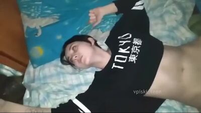 Вписка студентов слив шкуры, давалка, пустили по кругу