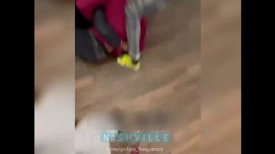 Эвакуированы посетители торгового центра Opry Mills в Нэшвилле из-за борцевания нэшвилльских негров в буфете