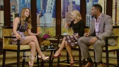 Melissa Benoist Sexy - Live With Kelly & Michael - 11-25-2015