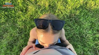 Реальный секс на природе, публичный трах в живописном месте с красоткой