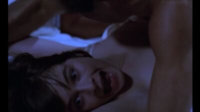 Сексуальное насилие(изнасилование,rape) из фильма: Пансион страха(Pensione Paura) - 1977 год, Леонора Фани