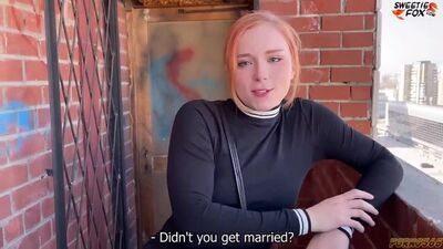 Трахается с соседом пока муж в командировке - Sweetie Fox