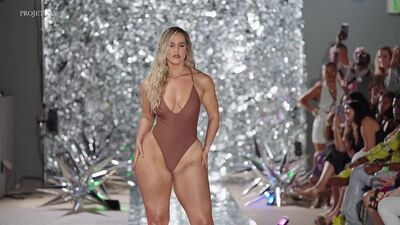 Marissa Dubois slow motion walk _ Art Miami 2023 _ Fusion Fashion Events