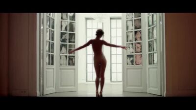 Голая Юлианна Караулова
