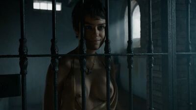 Розабелла Лауренти Селлерс (Rosabell Laurenti Sellers nude scenes in "Game of Thrones" s05e07 2015)