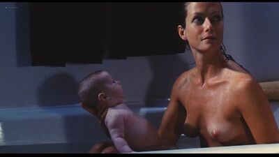 Дженни Сигроув (Jenny Seagrove nude scenes in "The Guardian" 1990)