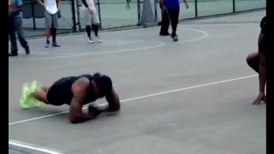 Chadoy Leon - Crazy Extreme Push Ups