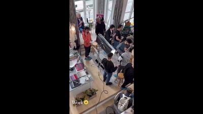 Cemre Baysel. Aşk Filmi set 1.4.23