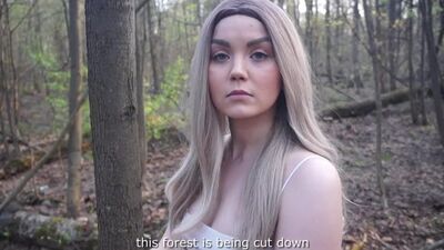 Alexa Mills - привязанную эко-активистку обкончали прямо на улице