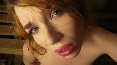 Привел_сучку_в_баню_и_отодрал_в_рот_[Сек.mp4