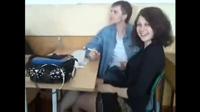 Девушка дрочит парню член на уроке