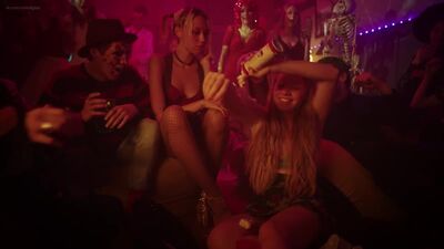 Polina Guhman, Elizaveta Ishchenko - Sama dura s01e08-10 (2020) 1080p Nude? Sexy / Полина Гухман, Елизавета Ищенко - Сама дура