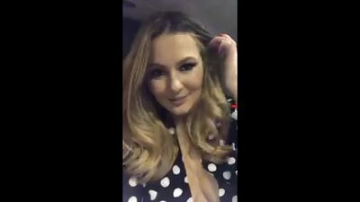 Голая Мария Кожевникова засветила голые сиськи грудь без лифчика засветы знаменитостей Алочка из Универа без одеж Голые Блогерши