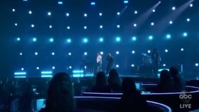 Gabby Barrett & Charlie Puth — I Hope on «CMA Awards»