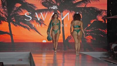 Alexia Balistreri-Swim Week The Shows 2023.mp4