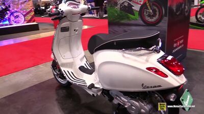 2018 Vespa Sprint Scooter - Walkaround - 2018 Toronto Motorcycle Show
