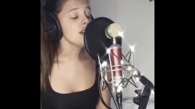 This is Lanie Gardner covering Fleetwood Mac’s/Stevie Nicks tune - Dreams
