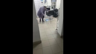 В Перми в парикмахерской на Плеханова неадекватная сотрудница издевалась над старушкой