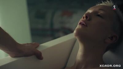 Дарья Мороз голая грудь секс в сериале "Содержанки" (2020)
