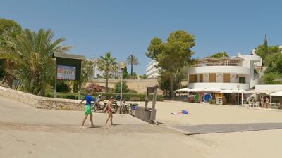 Cala Gran (Cala dOr) _ BEACH WALK _ Mallorca (Majorca) _ Spain _ 4k