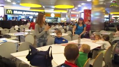 В парке аттракционов Happylon. Ч. 2. Москва. Это круто! (02.20г.) Семья Бровченко